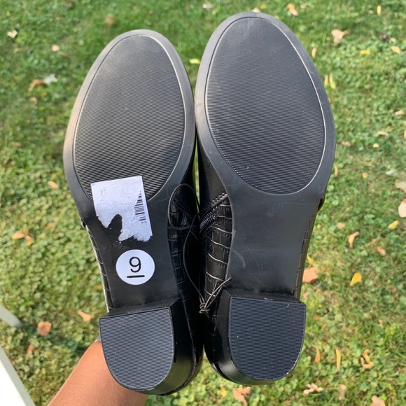 Gloria Vanderbilt Shoes - Picture 10 of 10